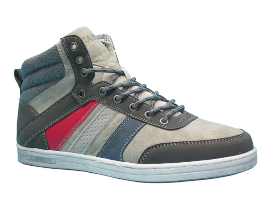 Zapato de patinaje de alta moda para hombres, de buena calidad.