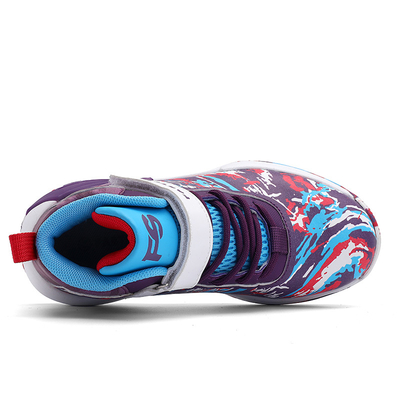 Zapatos de baloncesto para niños con suelas de goma resistentes al deslizamiento en color amarillo púrpura negro