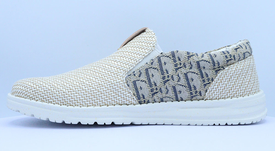 Zapatos para hombres de estilo de caminar de tamaño grande para uso diario de Jinjiang