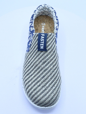 Zapatos para hombres de estilo de caminar de tamaño grande para uso diario de Jinjiang