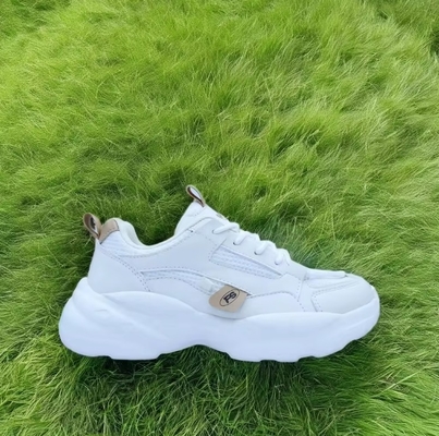 zapatillas de deporte personalizadas para mujeres para uso diario al aire libre peso ligero almohadilla antideslizante para primavera y otoño