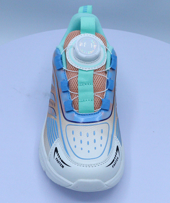 Calzado infantil elegante y personalizable con luces incorporadas