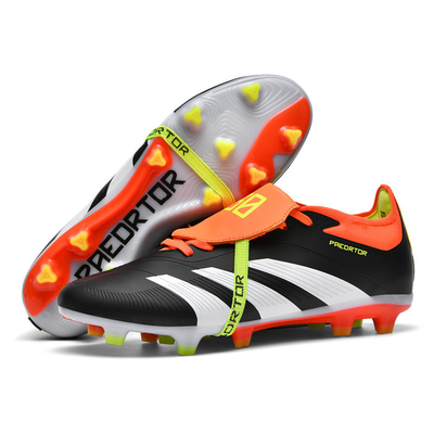 Zapatos de fútbol para césped artificial de diseño especializado y rendimiento antideslizante