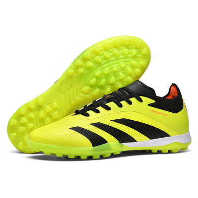 Obtenga la combinación perfecta de comodidad y rendimiento con zapatos de fútbol