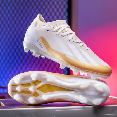 Zapatos de fútbol para estudiantes con talones largos y cortos de diseño único