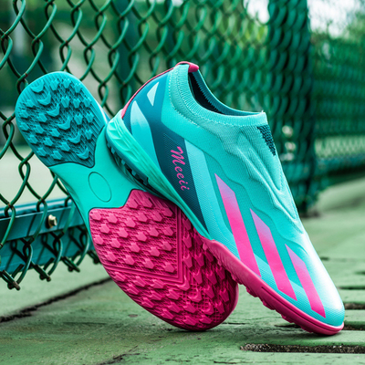 Zapatos de fútbol para estudiantes con talones largos y cortos de diseño único