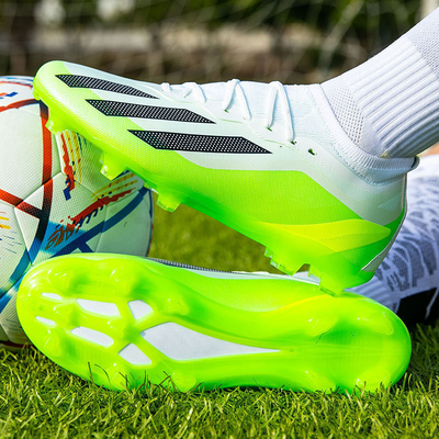 Zapatos de fútbol para estudiantes con talones largos y cortos de diseño único