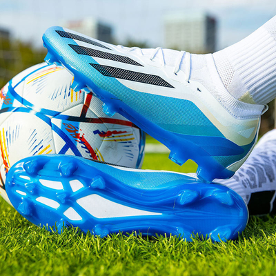 Zapatos de fútbol para estudiantes con talones largos y cortos de diseño único