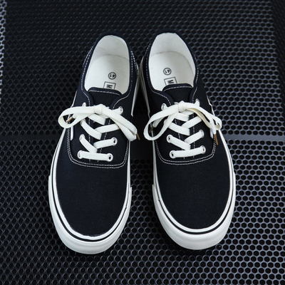 2024 Primavera otoño zapatillas de tenis nuevas con tapa baja zapatillas de moda zapatillas de pareja versátiles zapatillas casuales zapatillas de estudiante zapatillas de lona zapatillas de hombre