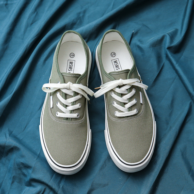 2024 Primavera otoño zapatillas de tenis nuevas con tapa baja zapatillas de moda zapatillas de pareja versátiles zapatillas casuales zapatillas de estudiante zapatillas de lona zapatillas de hombre