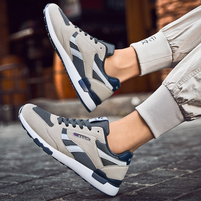 Sapatos de moda de primavera y otoño para hombres de diseño deportivo de malla transpirable, resistentes al deslizamiento, resistentes al desgaste y ligeros para correr